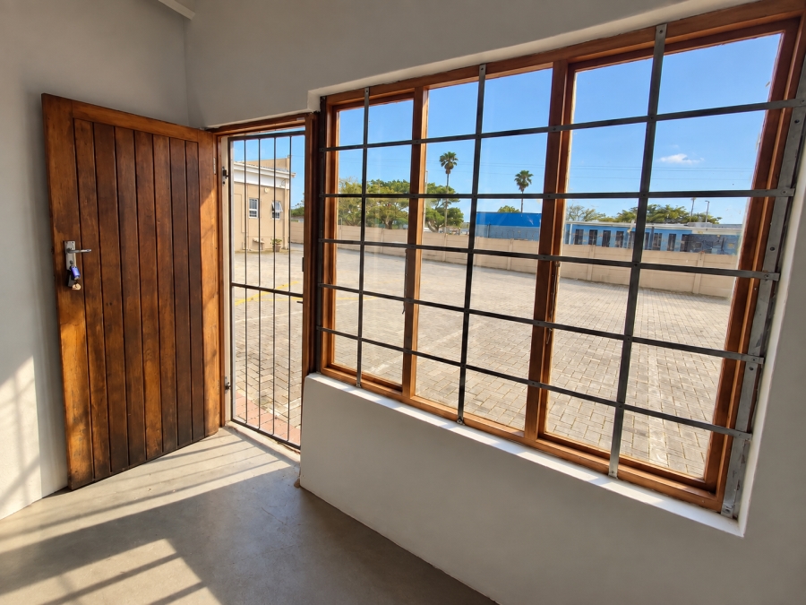 To Let Commercial Property for Rent in Gonubie Eastern Cape
